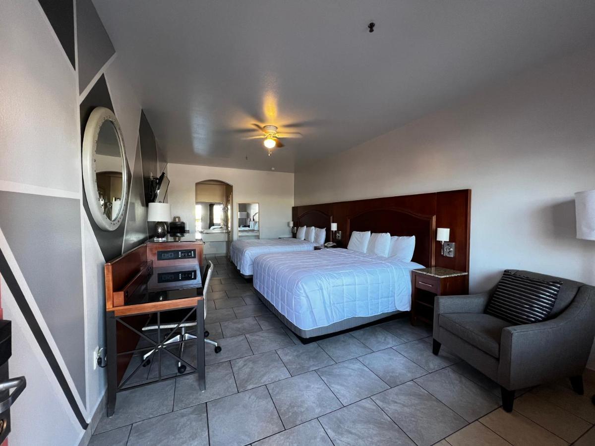 Casa Rosa Motel 2*
