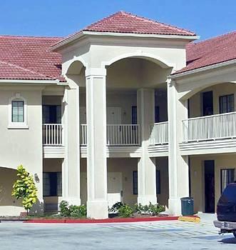 Casa Rosa Motel 2*